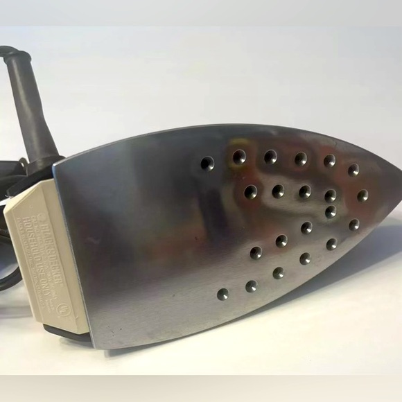 Black & Decker Stowaway Travel Iron Steam & Dry w/ Folding Handle 1988 Vintage - Picture 2 of 7